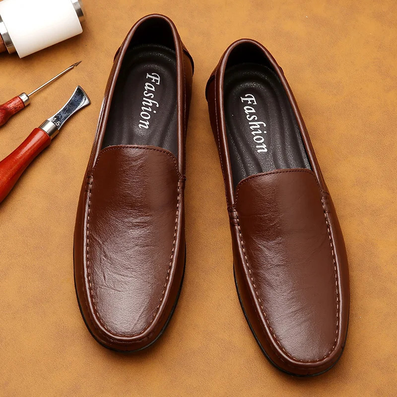 Spring Genuine Leather Mens Loafers Handmade Moccasins Casual Shoes Soft Sole Mens Business Flat Brown Minimalist Leather Shoes 251023