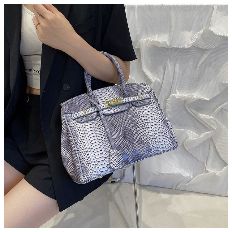 Luxury Bag 2025 New Western Retro Snakeskin Print Women Bag Large Capacity Tote Shoulder Crossbody Bag Free Shipping