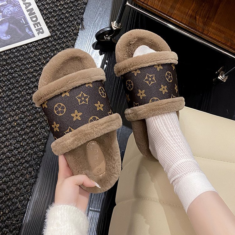 Free shipping flat woolen slippers for women's outerwear in autumn and winter, classic and fashionable with fleece warmth, anti-slip cotton slipp