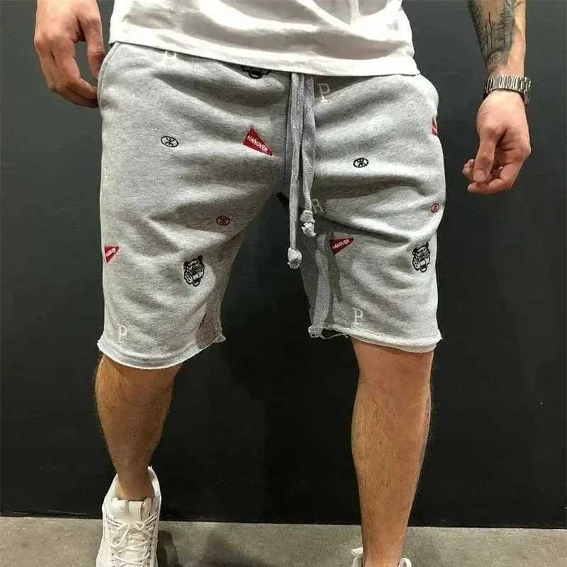 Mens casual shorts Men Cargo Shorts Relaxed Fit Breeches Bermuda sports Short Pants cotton Embroider Shorts Mens sweatpantsXJ251025
