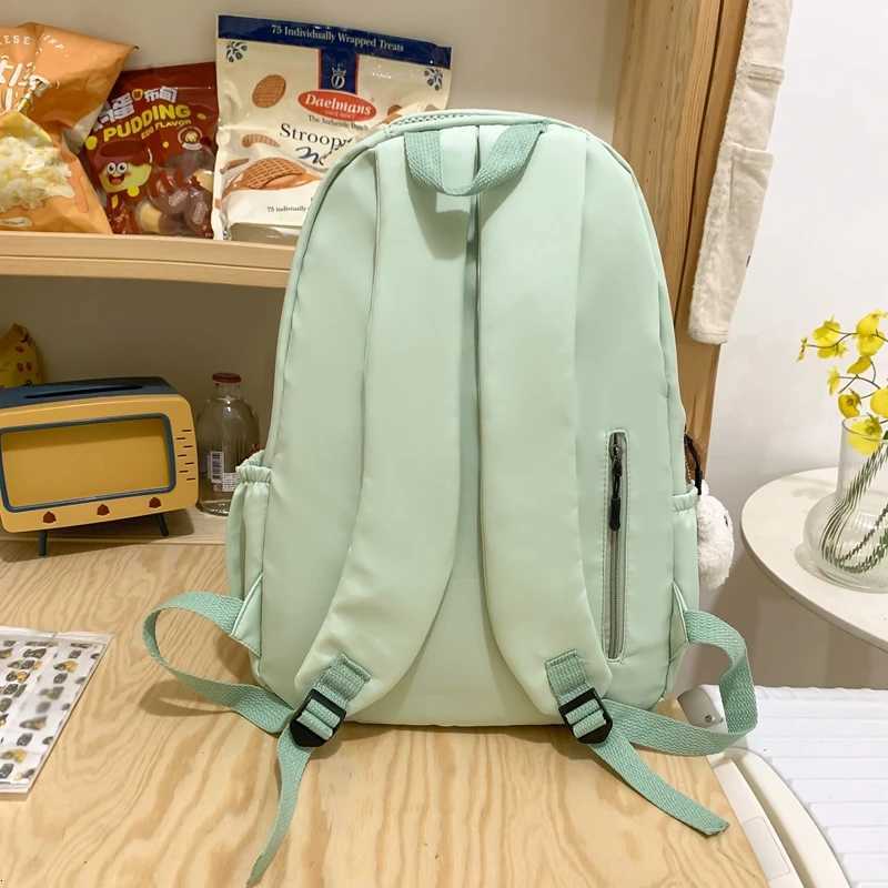 Large Capacity Solid Color Backpack for High School Students Simple Black Travel Backpack for Middle School Students W251025