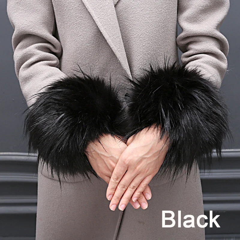 Fashion Faux Fur Cuffs Winter Arm Warmer Plush Warm Wristbands Fake Sleeves Fluffy Bracelet Female Clothing Accessories 251023