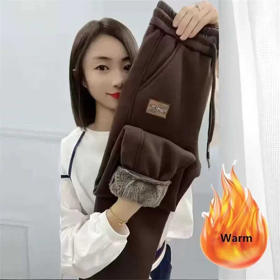 Winter Big Size 6xl Lambwool Fluff Sweatpants Womens Casual Warm Harem Pants Thicken Fleece Lined Jogger Baggy 90cm PantalonesT251025