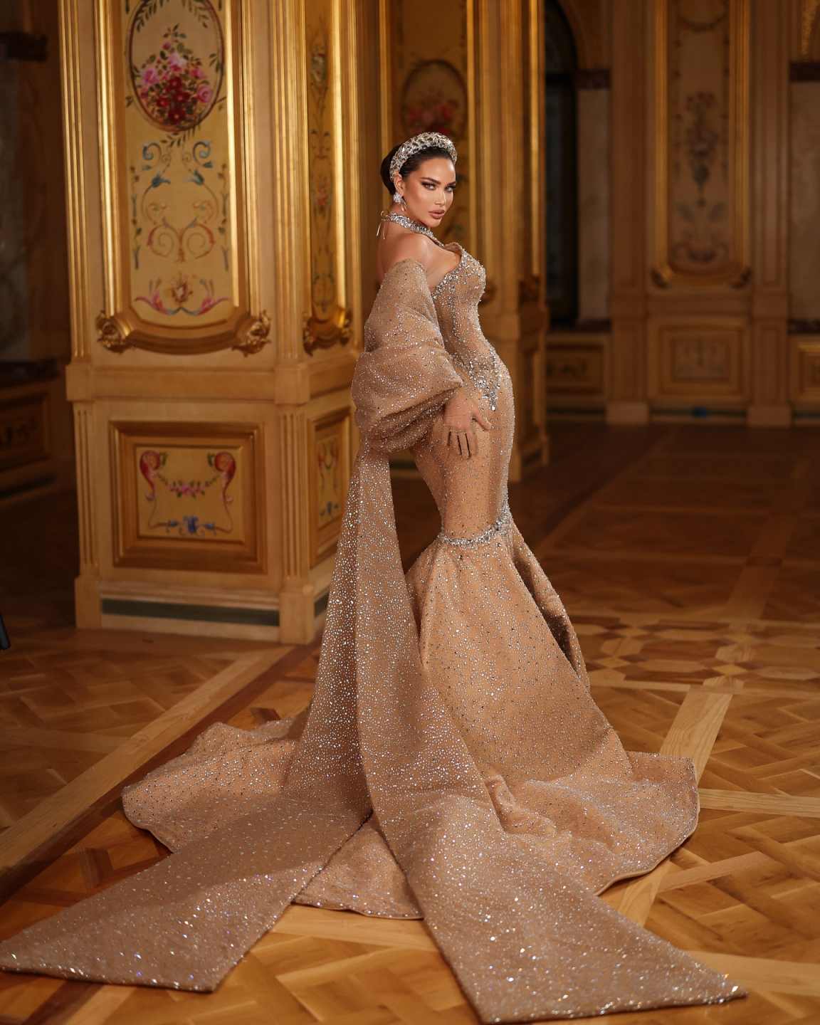 Luxury Mermaid Evening Dresses with Cape Halter Crystal Sequin Beading Dinner Party Prom Bride Gowns Customized