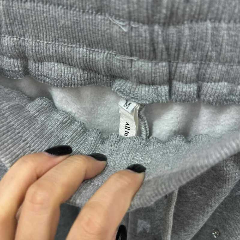 Korean Version of Loose Wideleg Fleece Sweatpants 2024 Womens Winter New Hot Diamond Design Versatile Casual PantsT251025