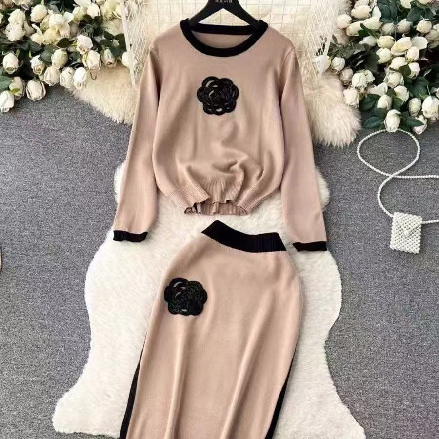 Ladies' high-grade casual knitting fashion suit women's loose long-sleeved shirt in autumn and winter+high-waist drape trousers C260312