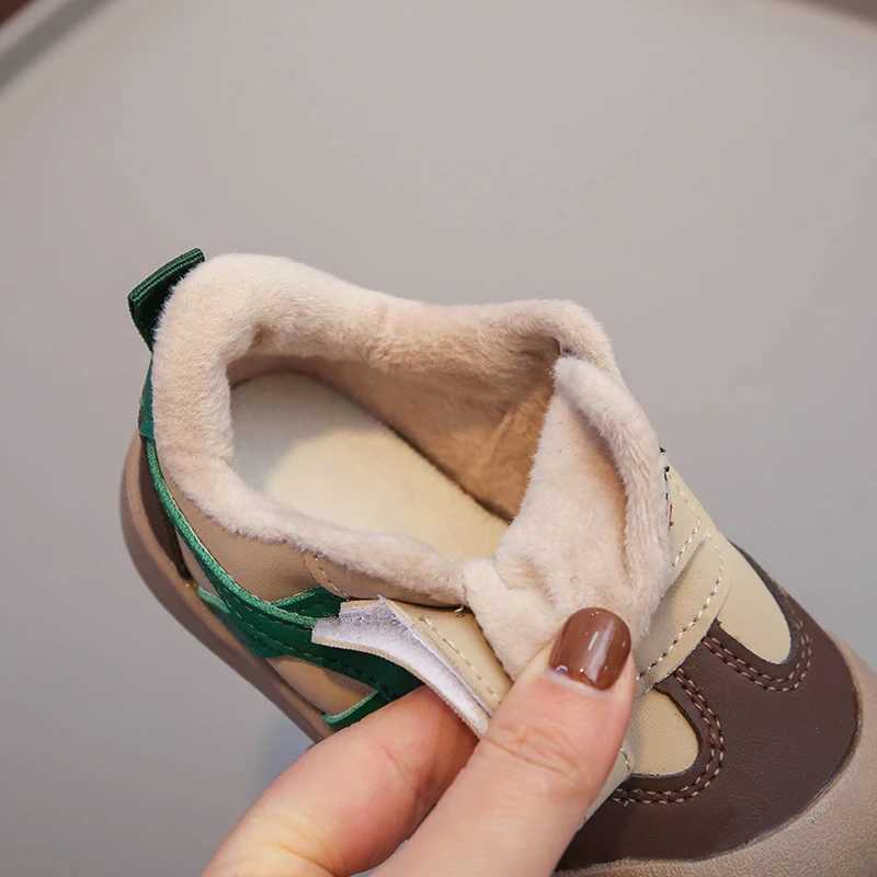 Childrens Padded Sneakers Brown Thickened Boys Girls Small Board Shoes Soft Nonslip Baby Walking Shoes Kids De Training ShoesT251025