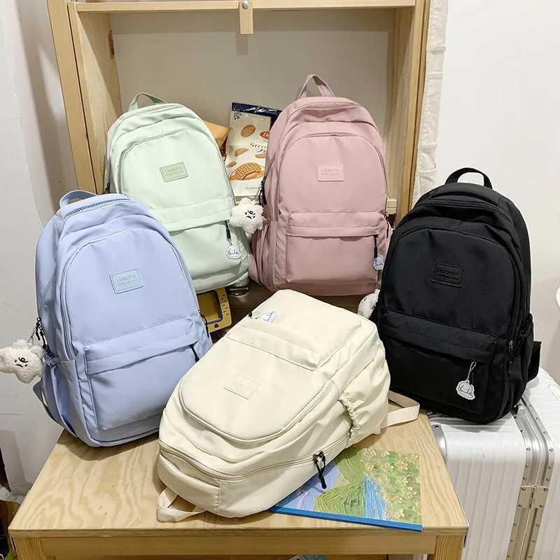 Large Capacity Solid Color Backpack for High School Students Simple Black Travel Backpack for Middle School Students W251025