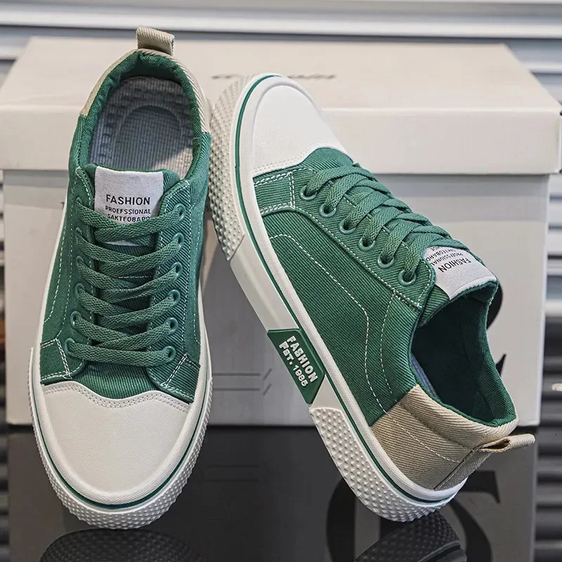 Mens Canvas Shoes Outdoor Fashion Skateboard Shoes for Men Comfor NonSlip Casual Sneakers Breathable Men Walking Shoes 251023