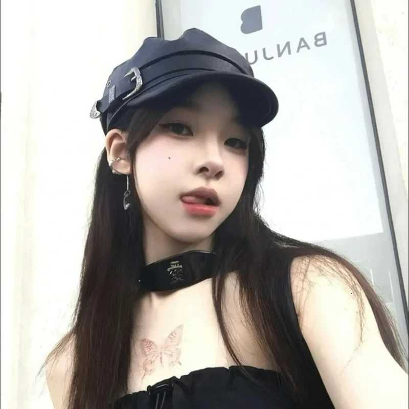 Harajuku Berets Cs for Wen Gothic Lolita Hat Wen Men Y2K Punk Style Beret Metal C Streetwear Fashion Harajuku Y2k C Y251025