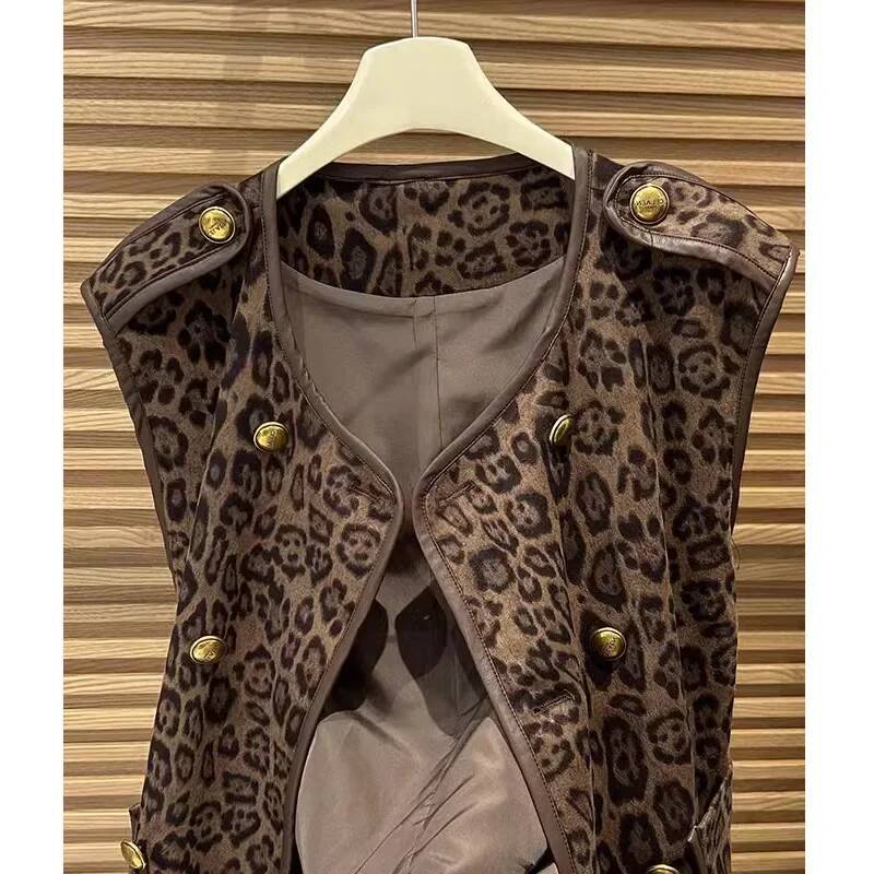 French double breasted leopard print jacket for women in spring, fashionable and casual Western style vest versatile dongdumaoyi