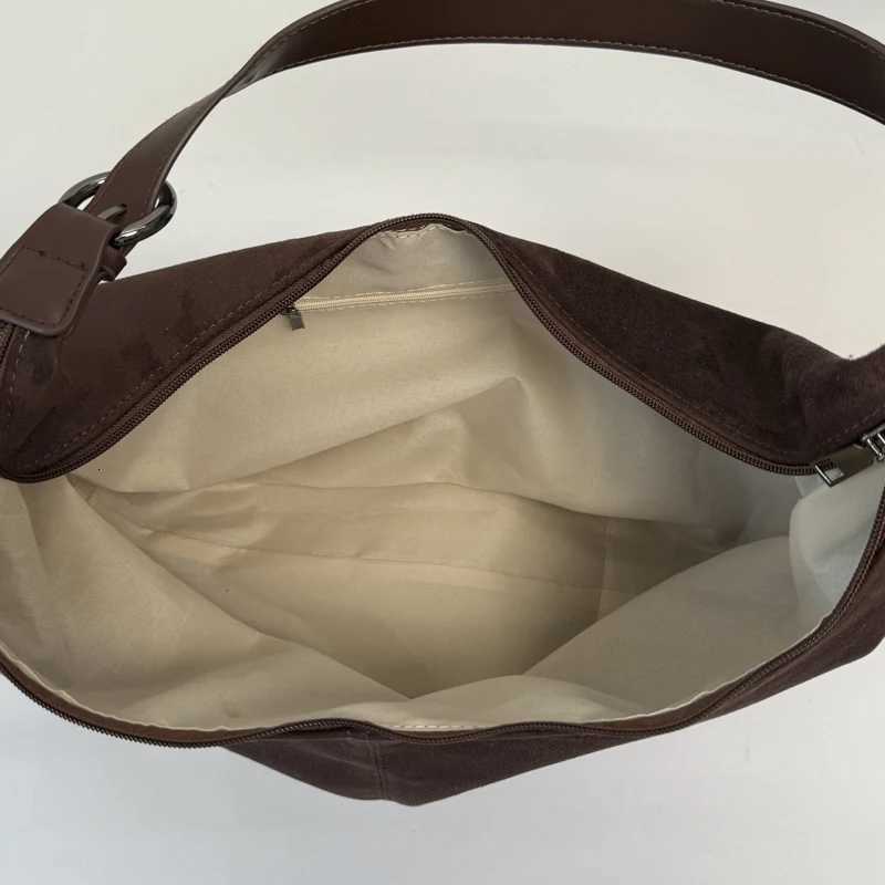 LEFTSIDE Design Large PU Leather Hobo Underarm Bags Lady Winter Shoulder Bag for Women 2025 Winter Trend Y2K Handbags and Purses Z251024
