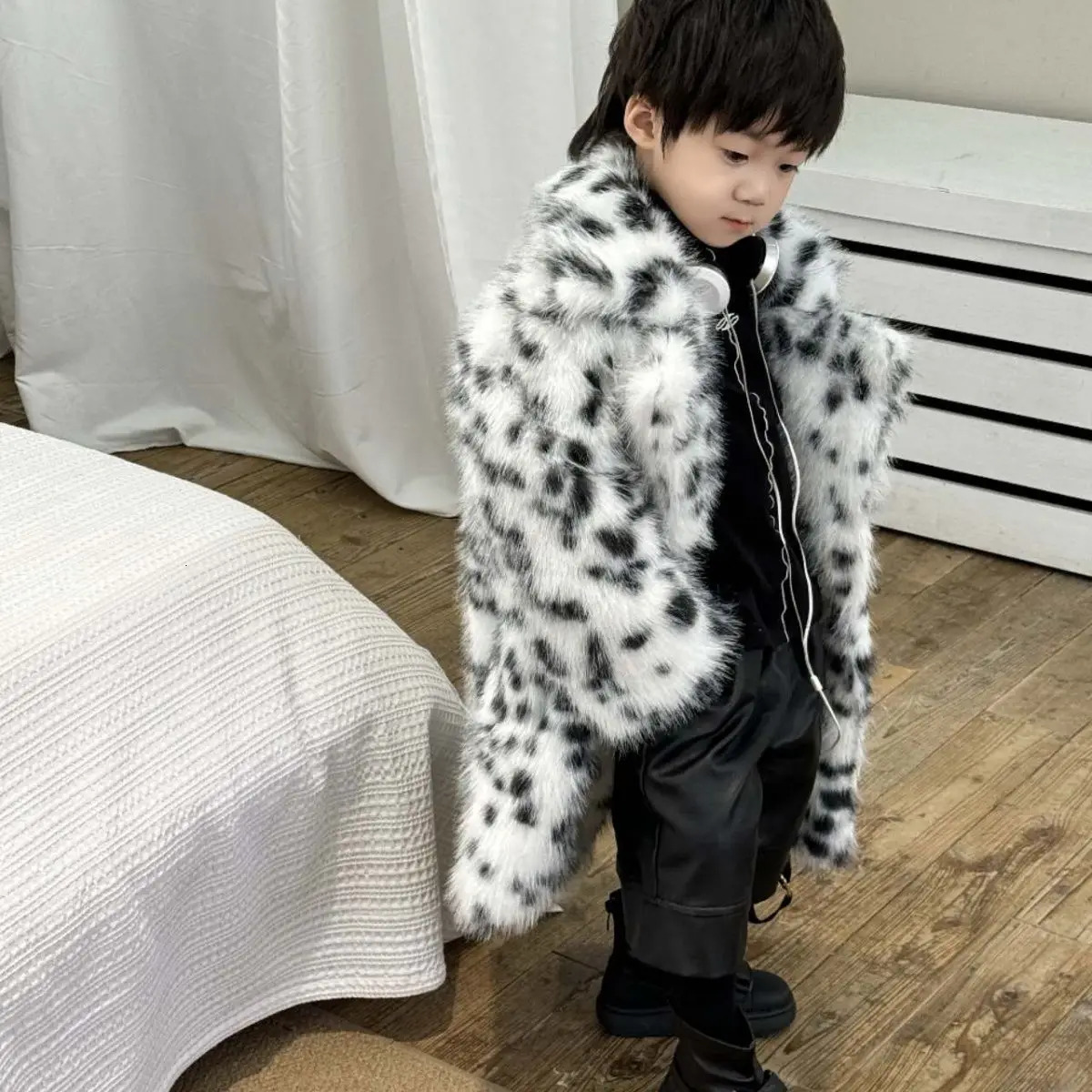 Autumn and Winter Children Fur Coat Thickened Warm Children Clothing Fox Fur Coat Versatile Trendy Style 251023