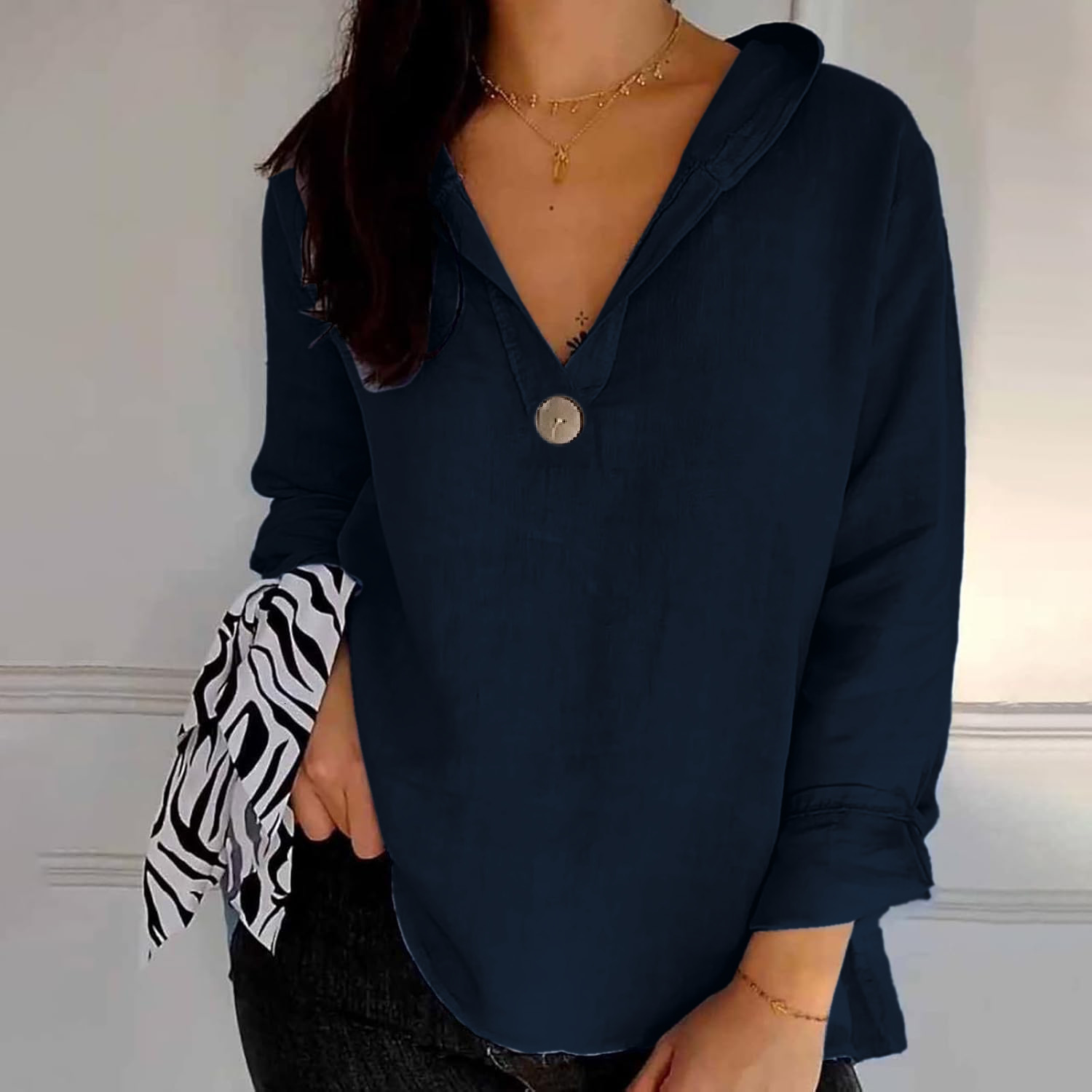 2025 New Womens Hooded VNeck TShirt Loose Slimming Long Sleeve Top