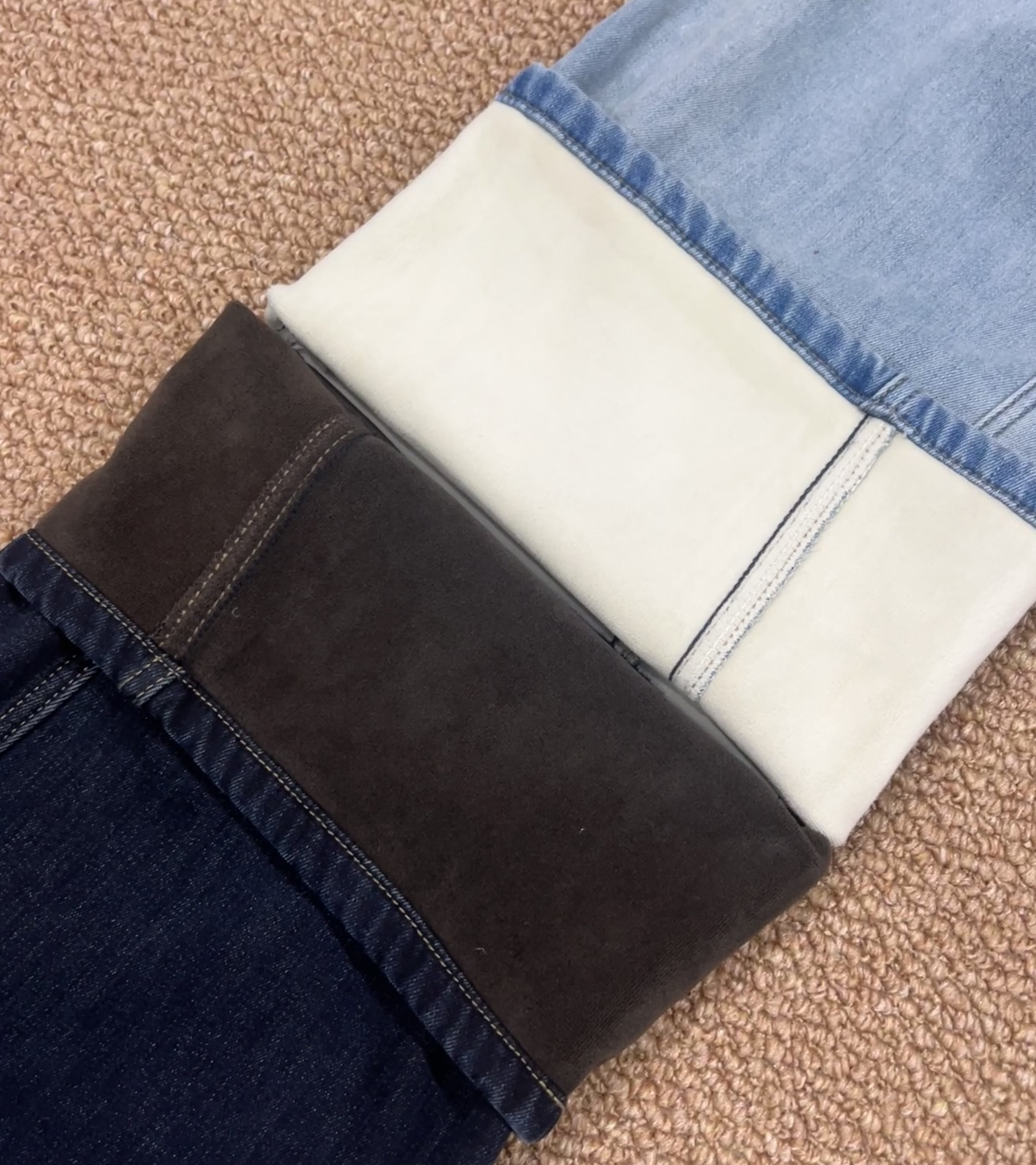 Loose Fit Fleece-Lined Wide-Leg Jeans for Women - Casual Style, Warm & Breathable, Fashionable Denim Pants for Cold Weather Daily Wear 18518