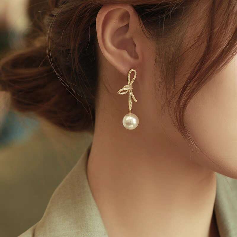 Light Bowknot Pearl Earrings for Women, Versatile and Slimming Long Earrings, Two-Way Wear, High-End Feel Ear Jewelry