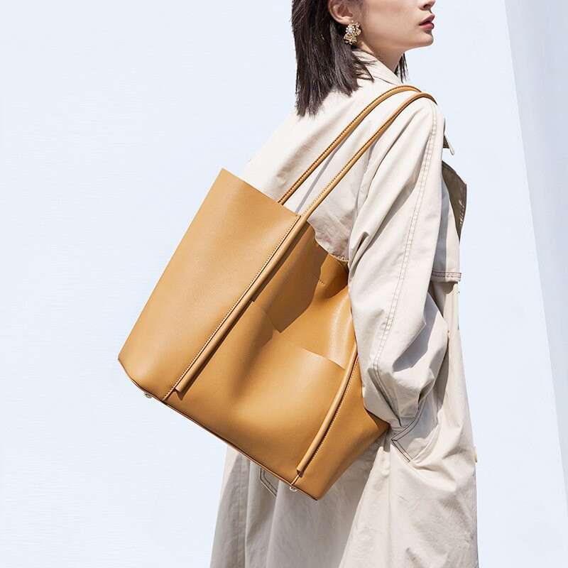 Luxury bag Niche Tote Genuine Leather Women s New Large Capacity Handbag High end Cowhide Commuter Underarm Shoulder Bag