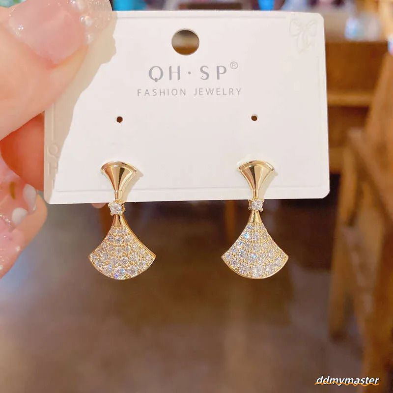 Elegant Needle Drop - Small Fan-Shaped Dangle Earrings With Shiny Diamante Accents Ddmymaster