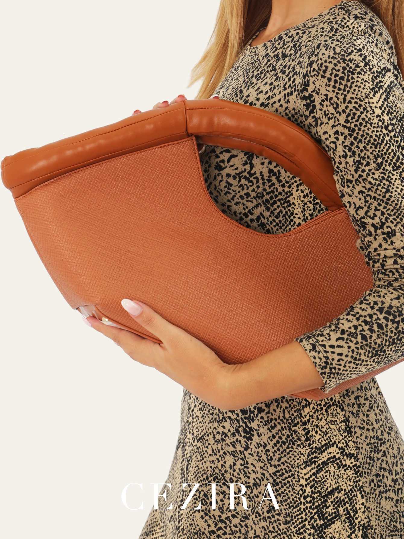 CEZIRA Niche Design Women Fashion Shoulder Handbag PU Vegan Leather Cotton Filled Handles Tophandle Bag Large Tote Bucket Purse Z251024