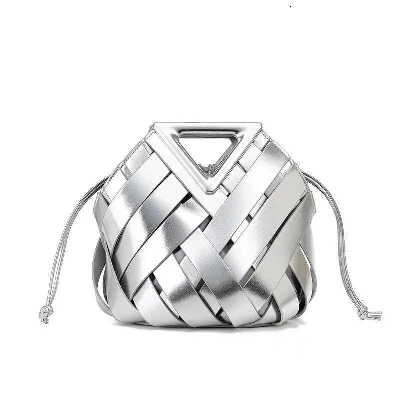 2025 Fashion Women Highend Party Tote Bag New Design Luxury Woven PU Leather Handbags Trend Hollow Out Bucket Bag Shoulder Bag Z251024