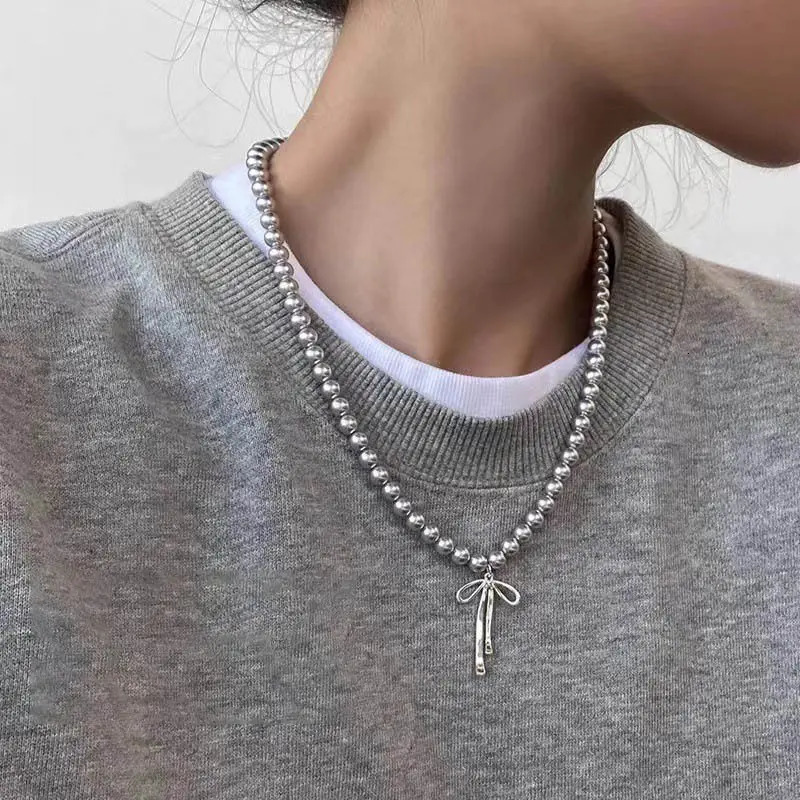 Fashionable Choker with Pendant Graceful Bowknot Pendant Choker Necklace with Gray Pearls Neck Jewelry Accessories 251023