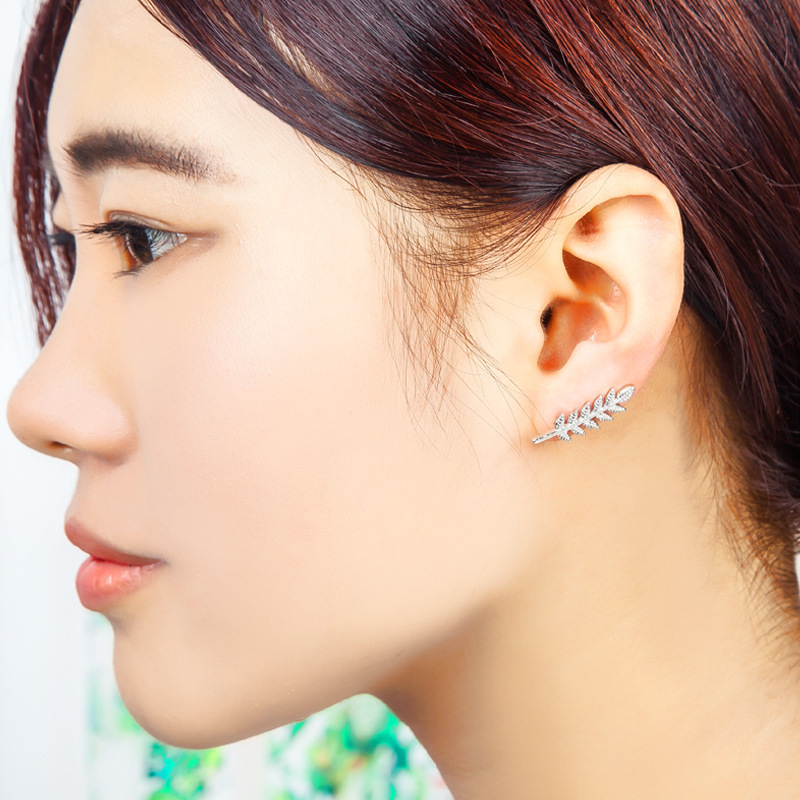 New Fashion Simple Leaf-Shaped Earrings Ear Cuffs for Women