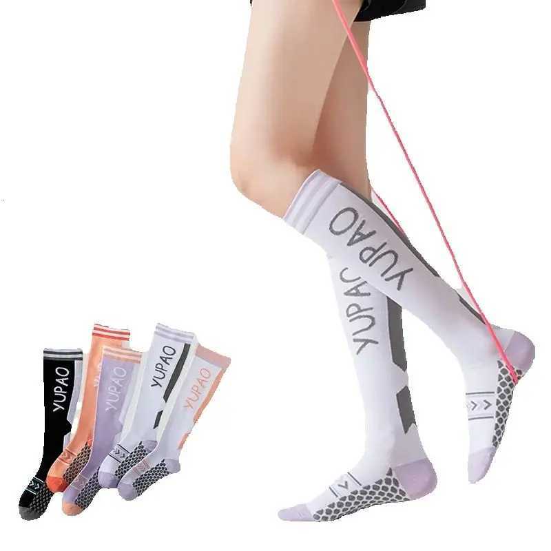 AMUSIVE Asymmetric TB Four Bar Spring and Autumn Mid Long Tube Ins College Style Knee Over Knee Internet Red Calf Socks Female Y251024