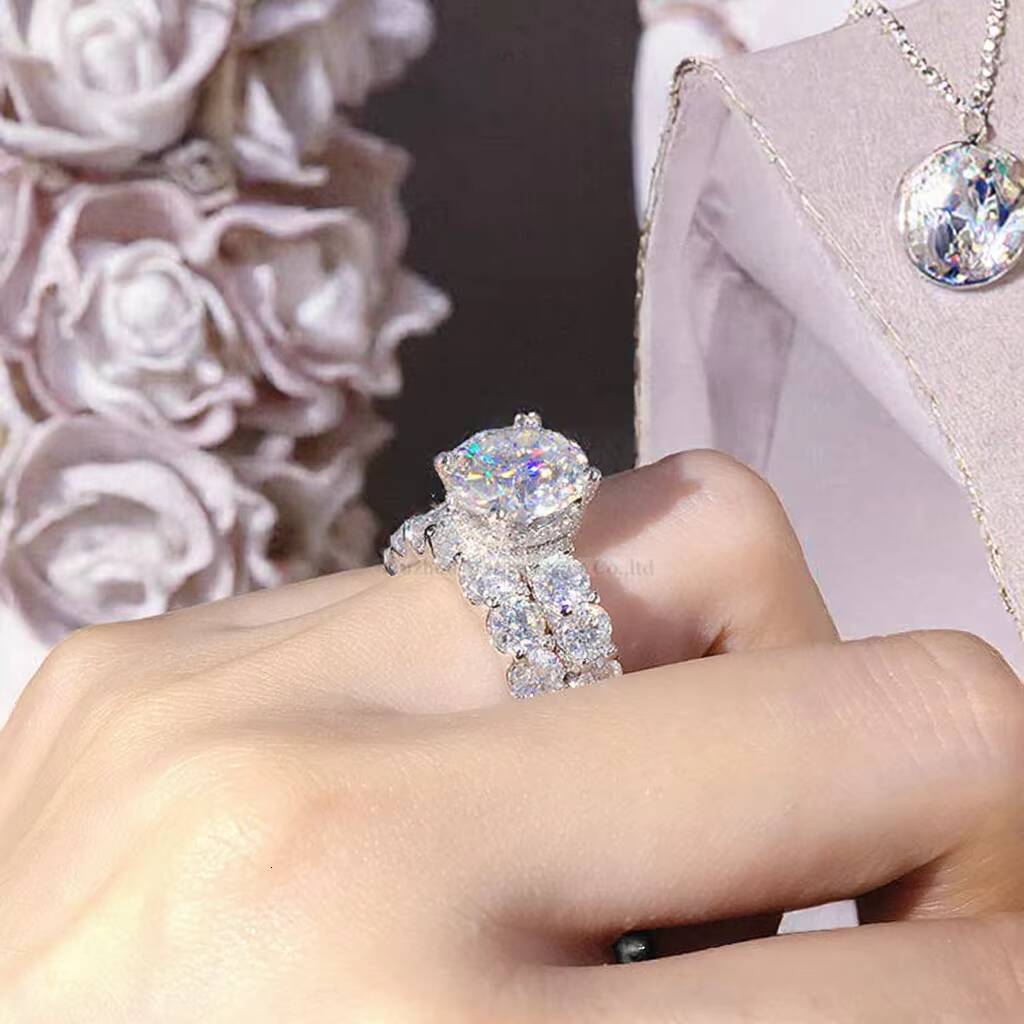 94CTW Moissanite Round Cut TwoPiece Ring Set Stylish 925 Silver with Closed Design Perfect Birthday Gift for Girlfriend