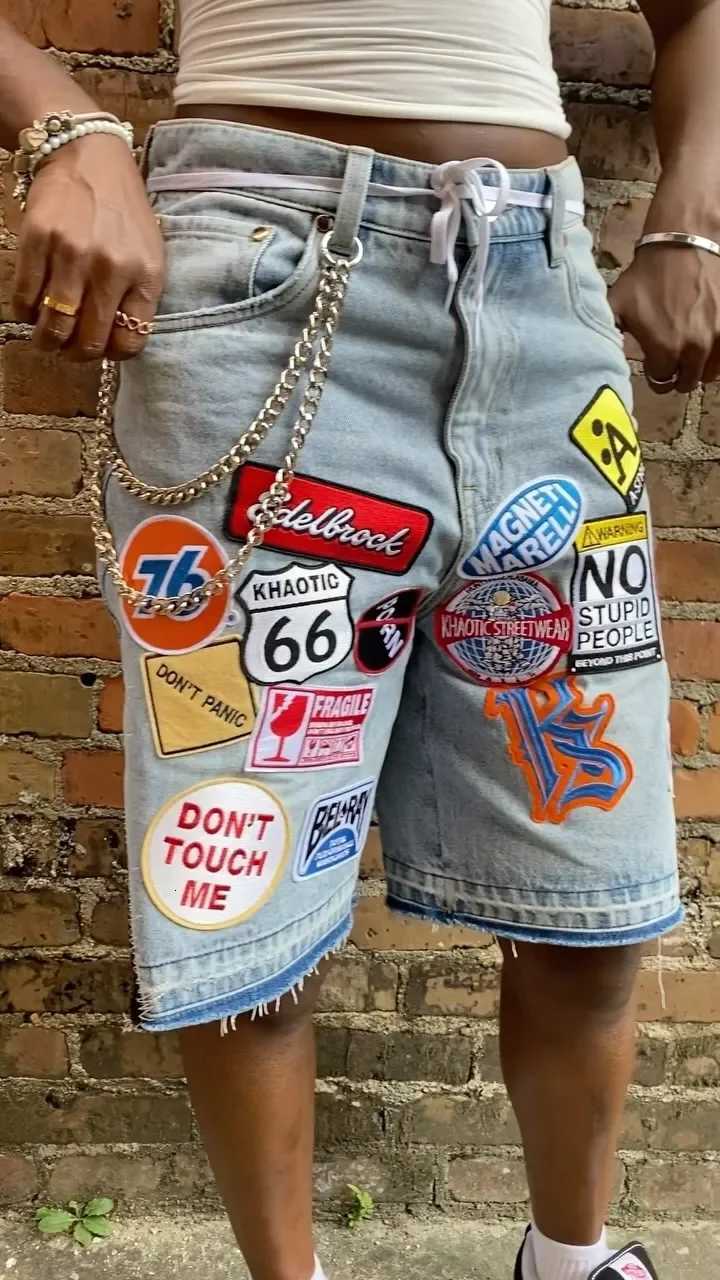 Retro Studded Lettering Denim Shorts Y2K Jeans for Mens and Womens Hip Hop Vintage Washed Blue Baggy Shorts Over The Knee PantsXJ251025