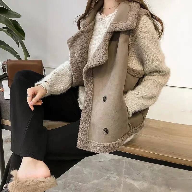 2024 Autumn/Winter Integrated Large Size Versatile No Sleeve Shoulder Vest Lamb Wool Clip-On Jacket For Women From China dongdumaoyi