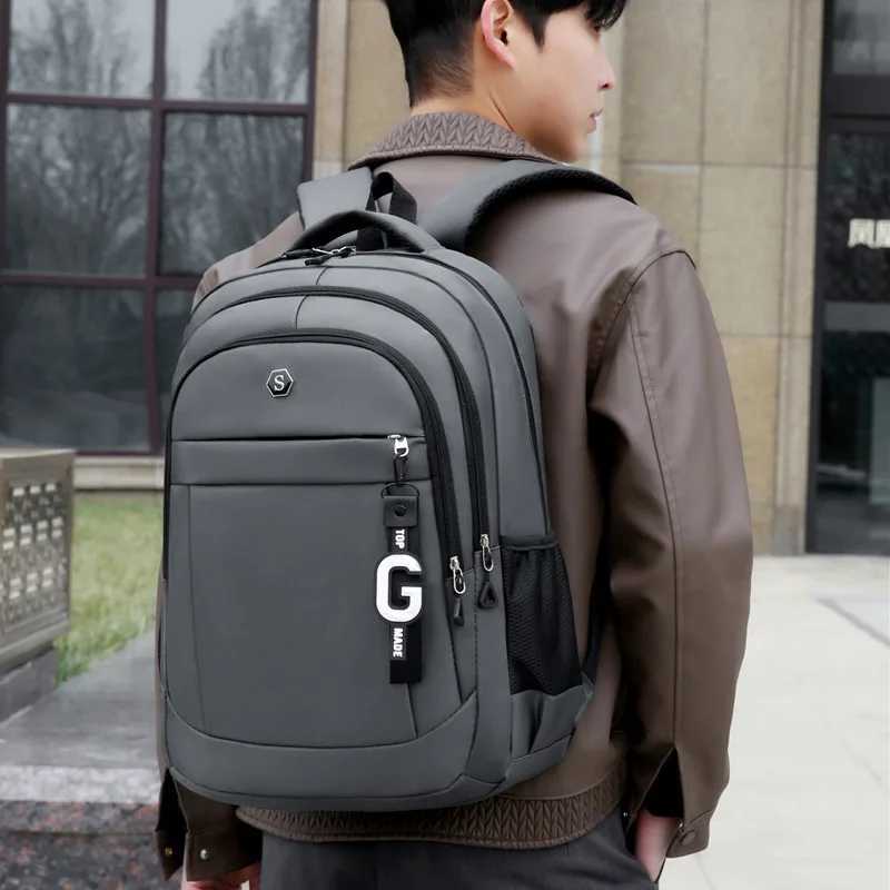 Mens Travel Backpack New Large Capacity Lightweight Women Hiking Backpacks 16 inch Laptop Bags Teenager School Backpack W251025