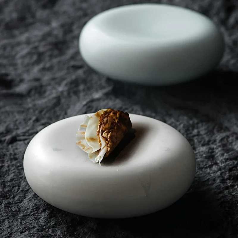 Frenchstyle predinner snack plate with a high sense of western food exquisite small plates and creative dessert plates Y251025