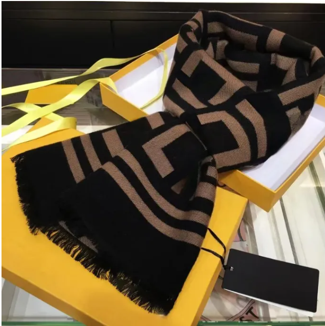 2026 Stylish Women Cashmere Designer Scarf Full Letter Printed Scarves Soft Touch Warm Wraps With Tags Autumn Winter Long Shawls 35cm X 180cm