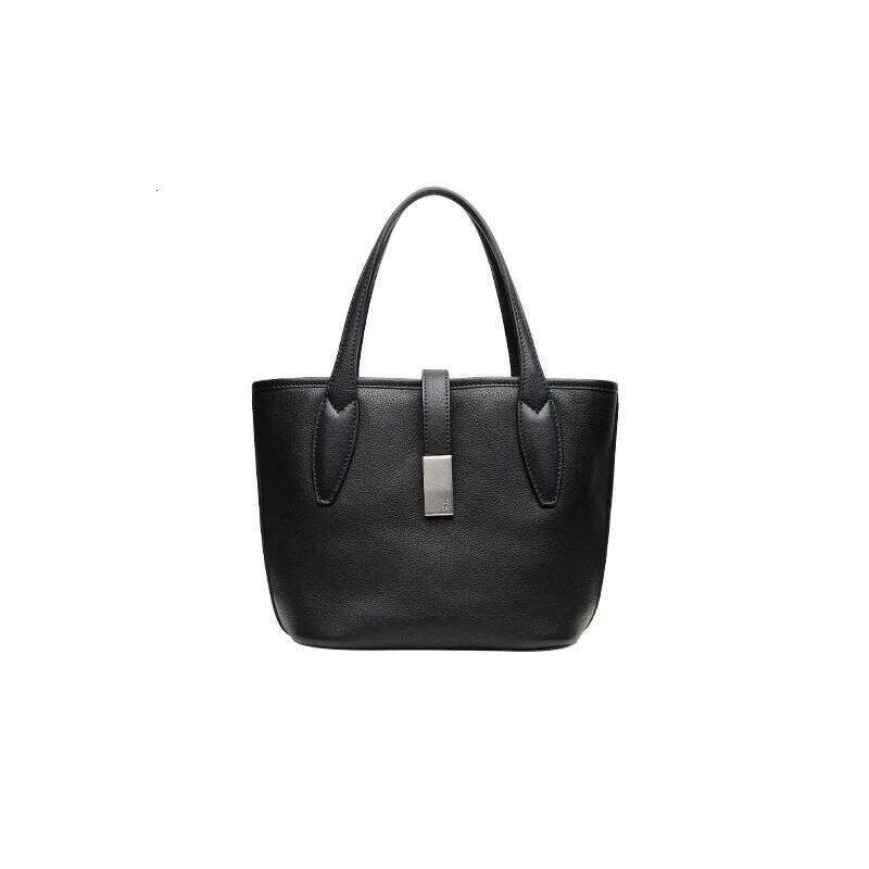 Women Large Capacity Commuter Vegetable Bucket Handbag Genuine Leather Tote Designer Female Shoulder Bags 251025