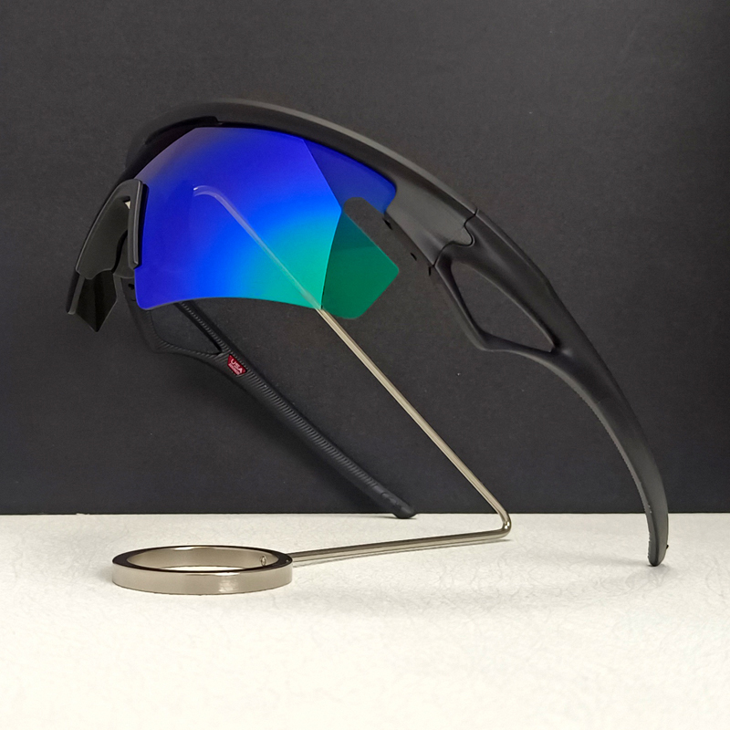 New sports and fashionable cycling sunglasses, outdoor sunshade and anti glare sunglasses, cool driving sunglasses
