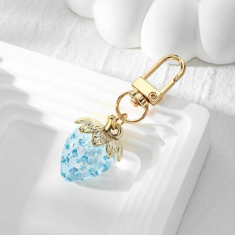 Transparent Strawberry Metal Key Chains Pendants Simulation Fruit Simple Personality Girl Sweet Bag Pendant Handmade Accessory 251021