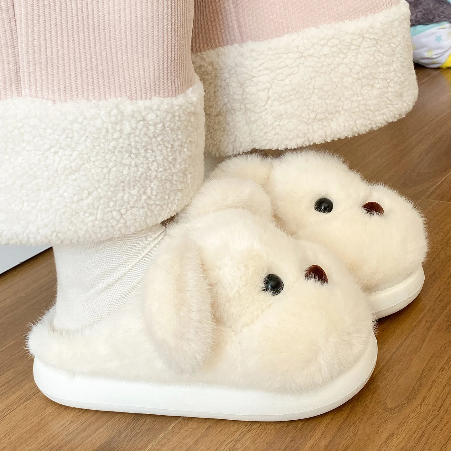Cartoon Fluffy Womens Slippers Home Winter er Shoes Girls Indoor Casual Fuzzy Fur Slides Elegant Flats Footwear251020
