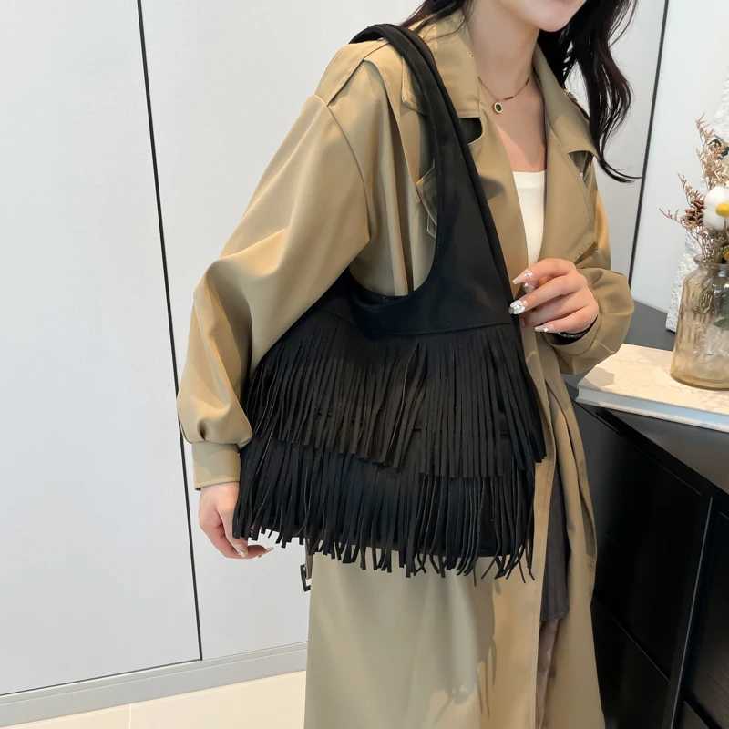 LEFTSIDE Large Tassels Shoulder Bags For Women 2025 Female Trend Y2K Korean Fashion Underarm Bag Lady Handbags And Purses Z251024