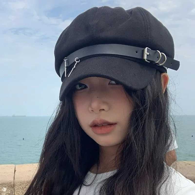 Harajuku Subcture Beret Hat Wen Black Leather Decor Metal Buckle Gothic Punk Rock C Unisex Y2K Painter Berets Hats Autumn Y251025