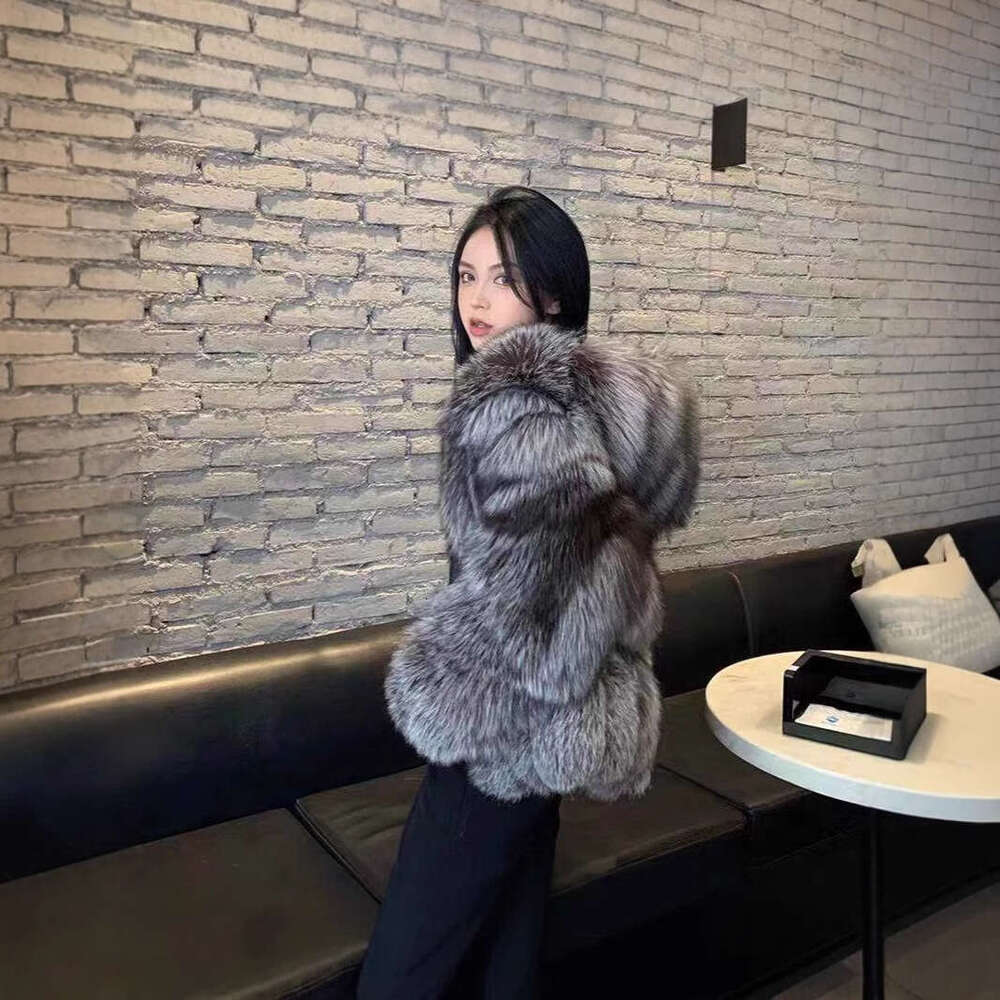 Korean New Coat Style Women's Strength Winter Faux Fox Fur Hooded Warm Overcoat
