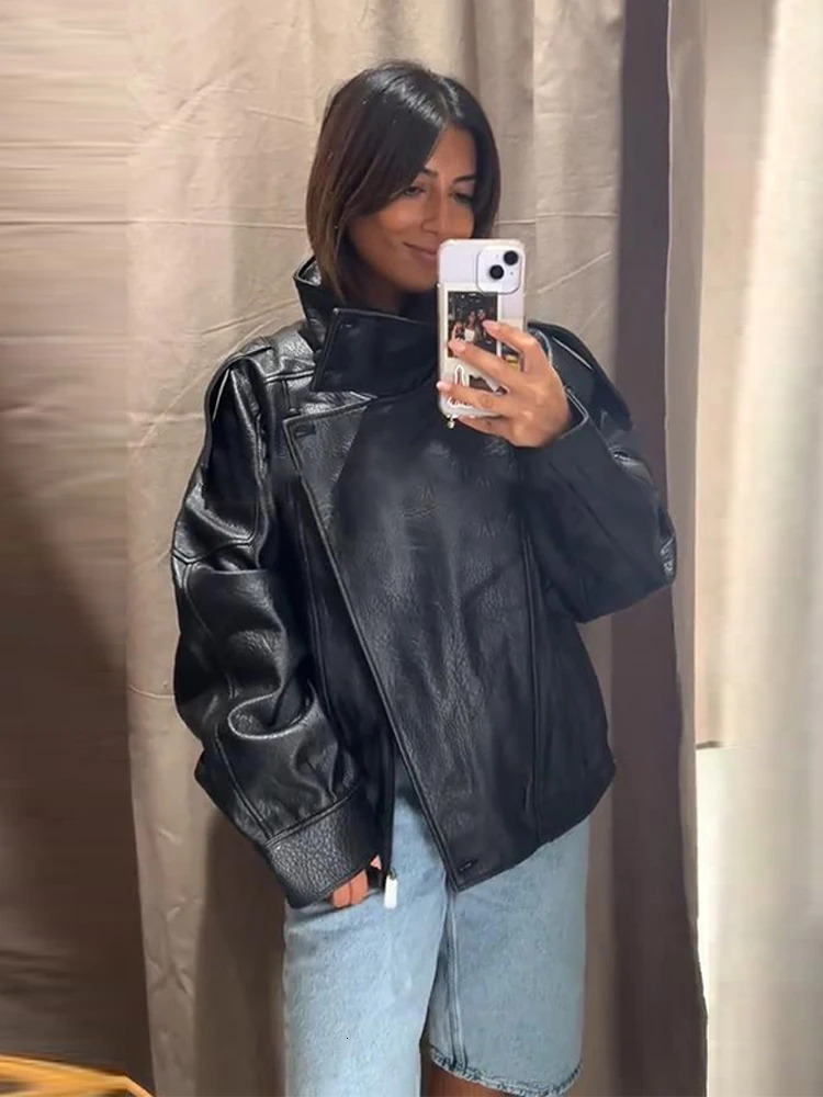 Street Stand Collar Womens Leather Jacket Loose Long Sleeve Zipper Pockets Chic Female Coats Autumn Winter Lady Outerwear 251020