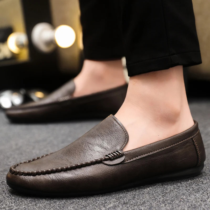 Genuine Leather Breathable Slip on Men Driving Shoes Italian Men Loafers Men Casual Shoes Moccasins Chaussure Homme 251023