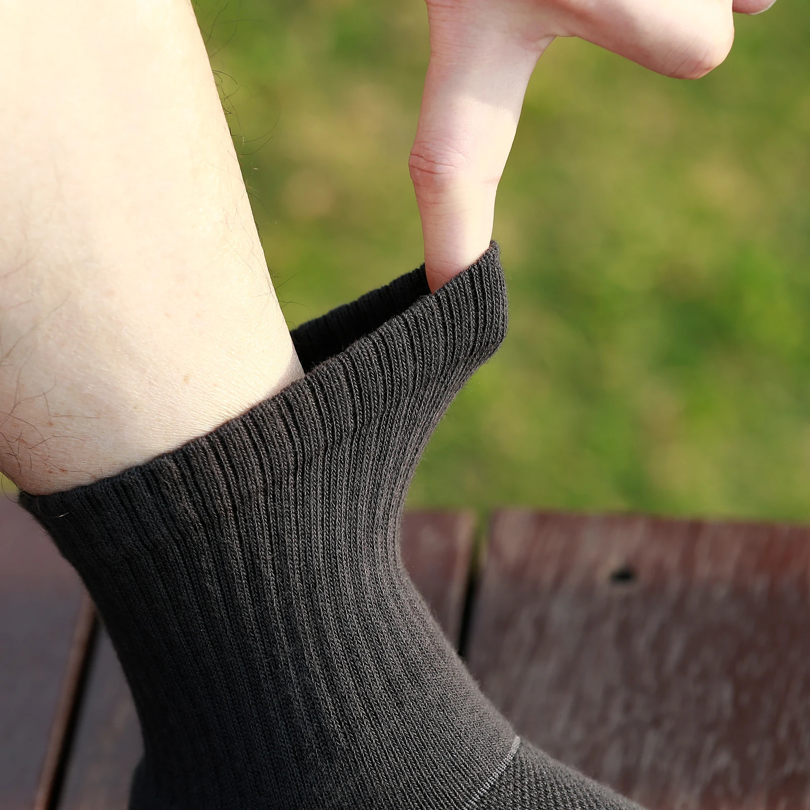 YUEDGE Men Thick Breathable Cotton Cushion Crew Outdoor Sports Hiking Trekking Socks Work Boot Socks For Men 3746 EU 251023