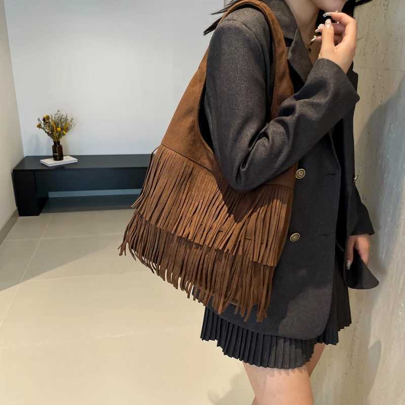 LEFTSIDE Large Tassels Shoulder Bags For Women 2025 Female Trend Y2K Korean Fashion Underarm Bag Lady Handbags And Purses Z251024