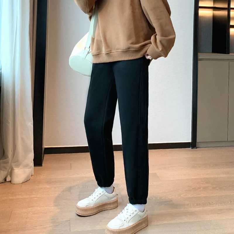 Sporty Elastic High Waist Trousers Women 2025 Winter Fashion FleeceLined Sweatpants Woman Loose Black Gray Thick Casual PantsT251025