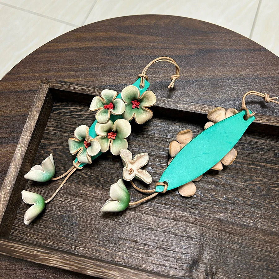 Cow Leather Flower Pendant Bag Charm Purple Flower Keychain Bag Pendant Decoration High Girl Gift Bag Accessories Handbag 251023