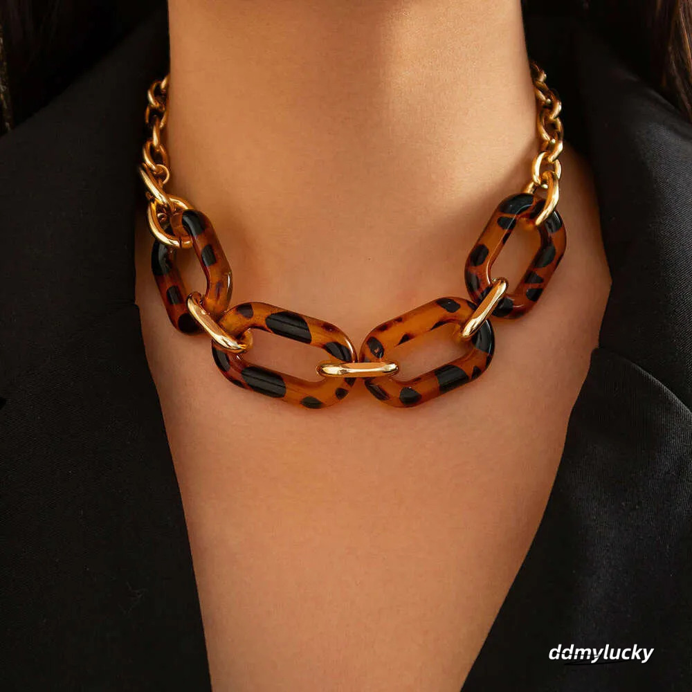 Fashion Leopard Print Necklace Set: Irregular Geometric Acrylic Collarbone Chain Accessories Ddmylucky