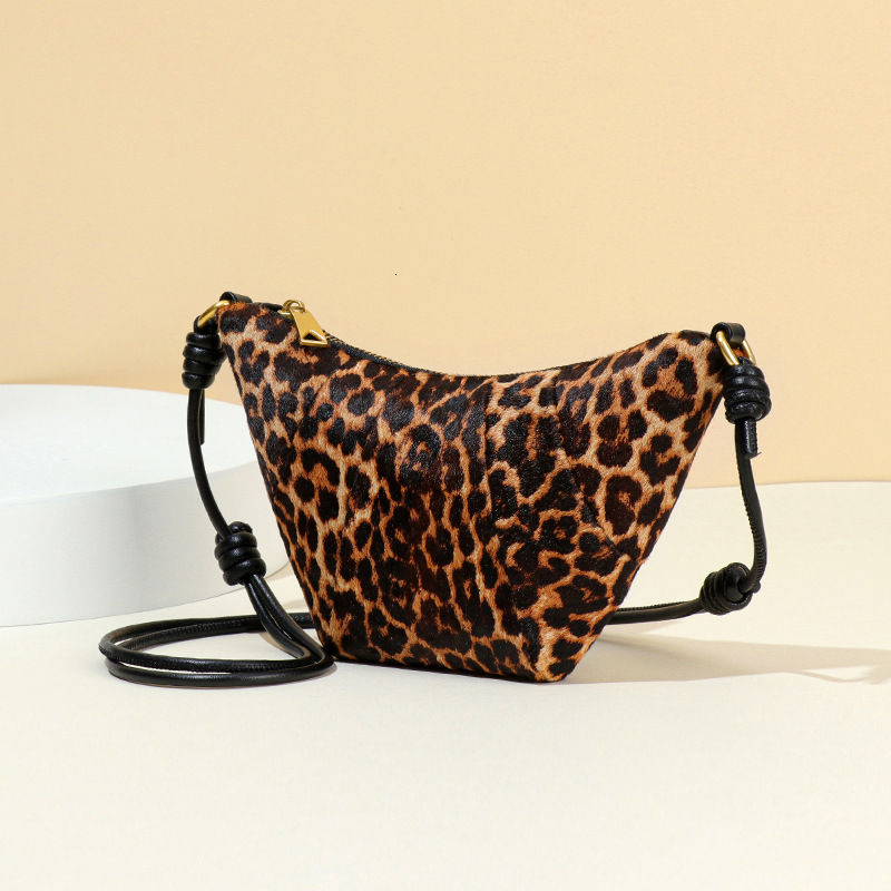 New High-End for Women French Niche Design Croissant Leopard Print Horsehair Genuine Leather Dumpling Bag