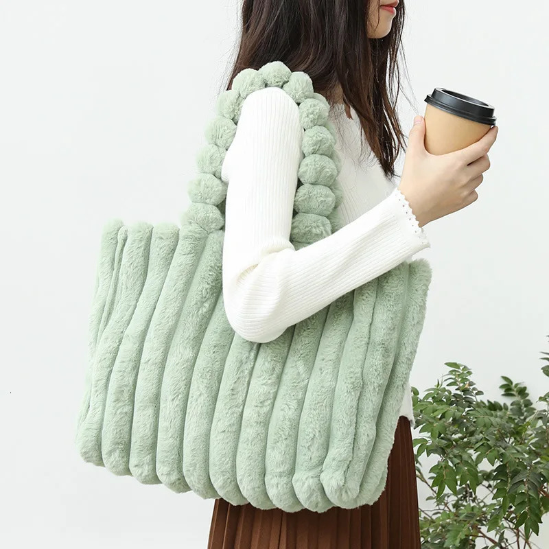 Large Capacity Plush Tote Bag Stiped Faux Fur Shoulder Womens Soft Fluffy Handbag 251018