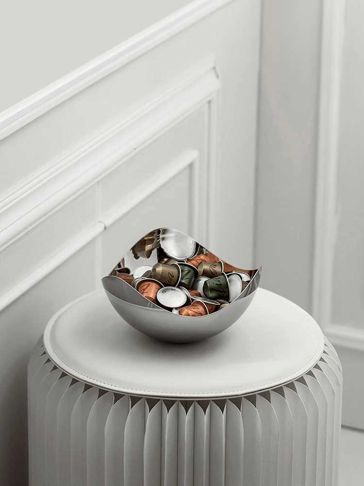 Stainless Steel Large Serving Bowl Decorative Fruit Bowl Metal Salt Bowl Storage Plate for He Decoration Living Ro Table Y251025